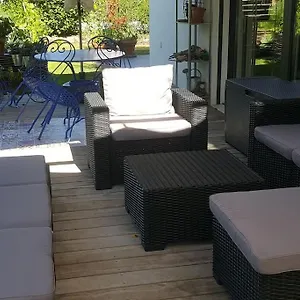 Dans Un Jardin , Geneva Switzerland